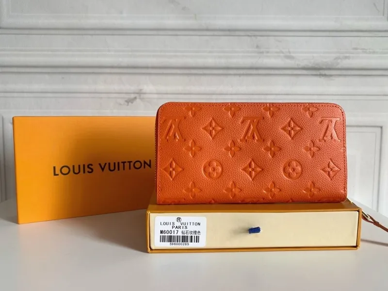 LV Wallets-340