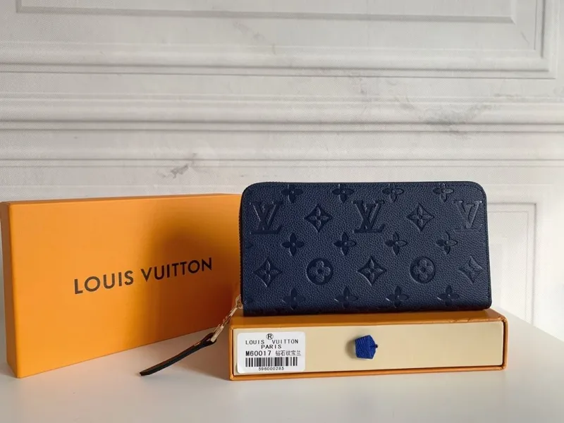 LV Wallets-345