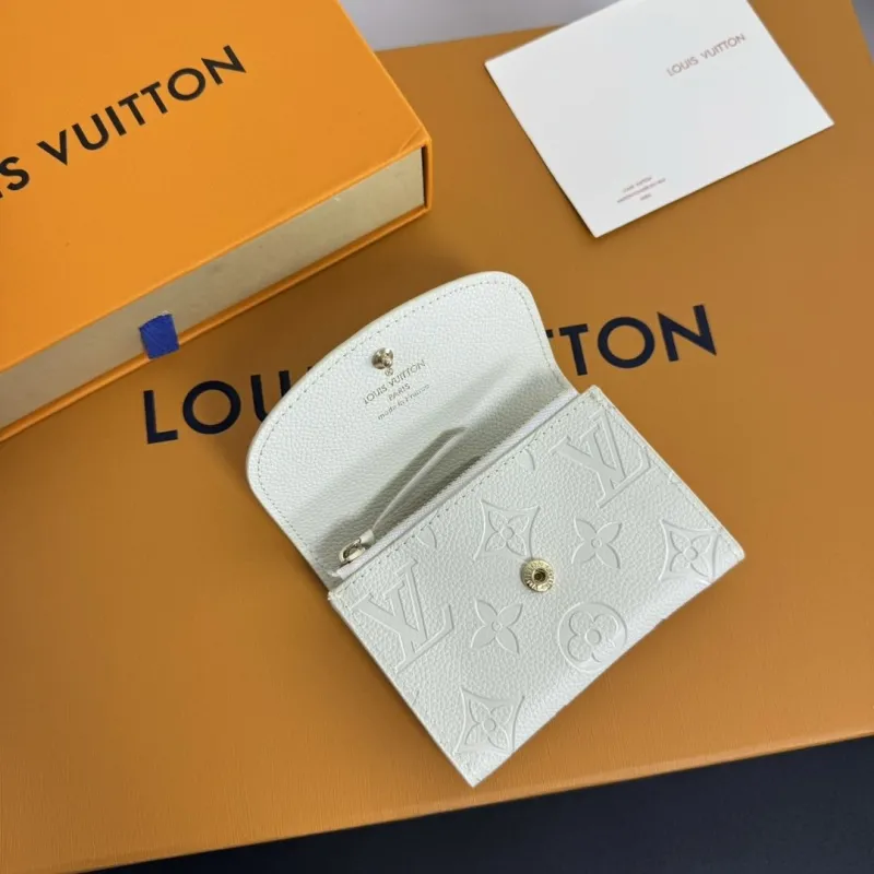Alternative view of LV Wallets-347