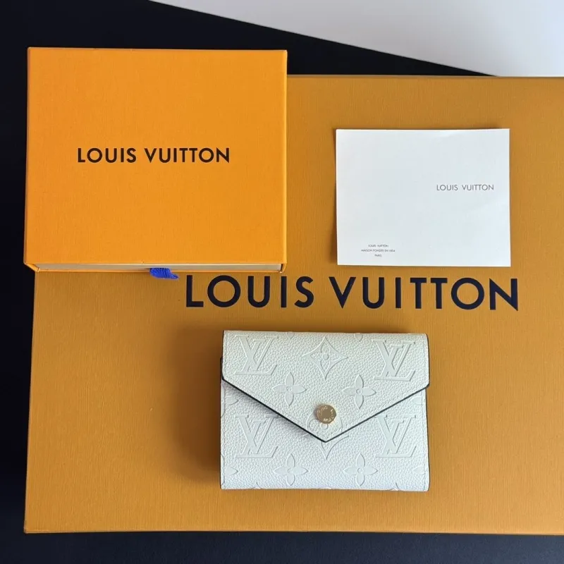 LV Wallets-349