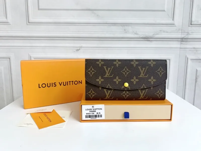 LV Wallets-352