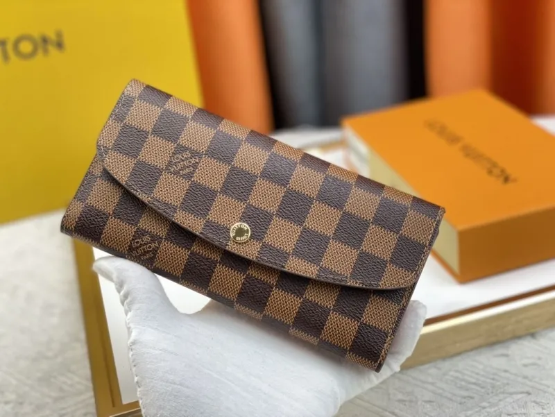 LV Wallets-361