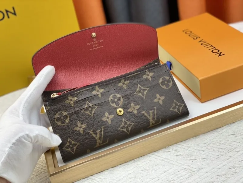 LV Wallets-365