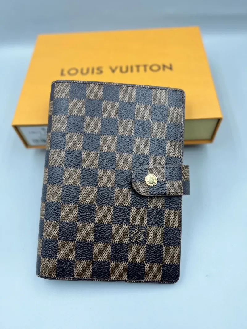 LV Wallets-374