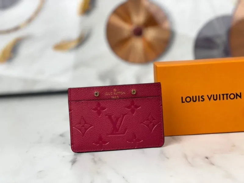 LV Wallets-382