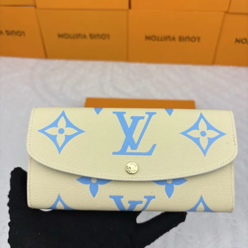 LV Wallets-393