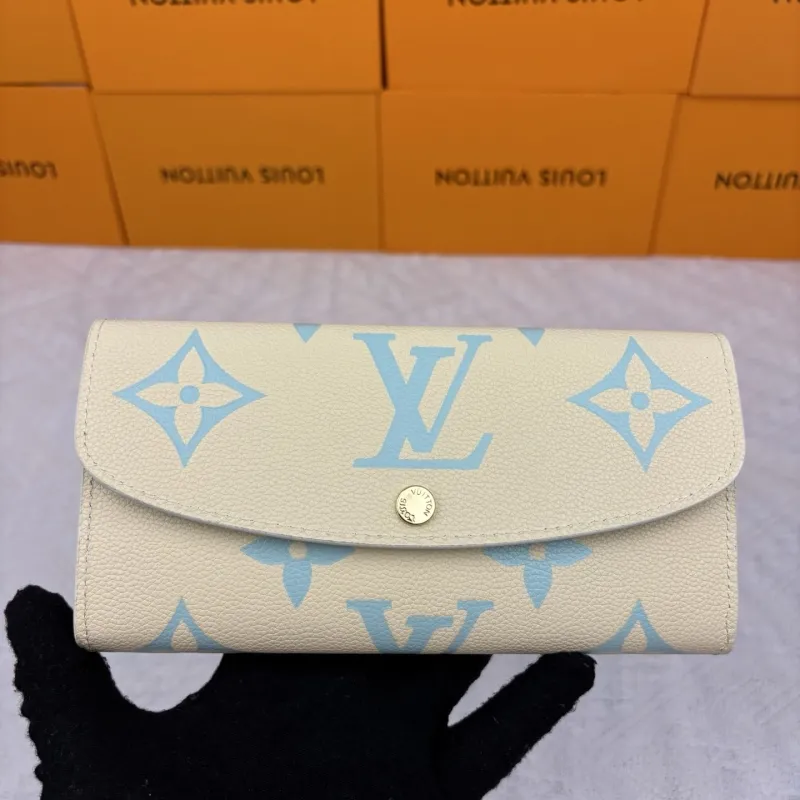 LV Wallets-396
