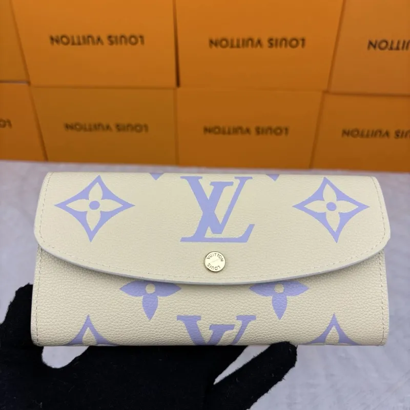 LV Wallets-397