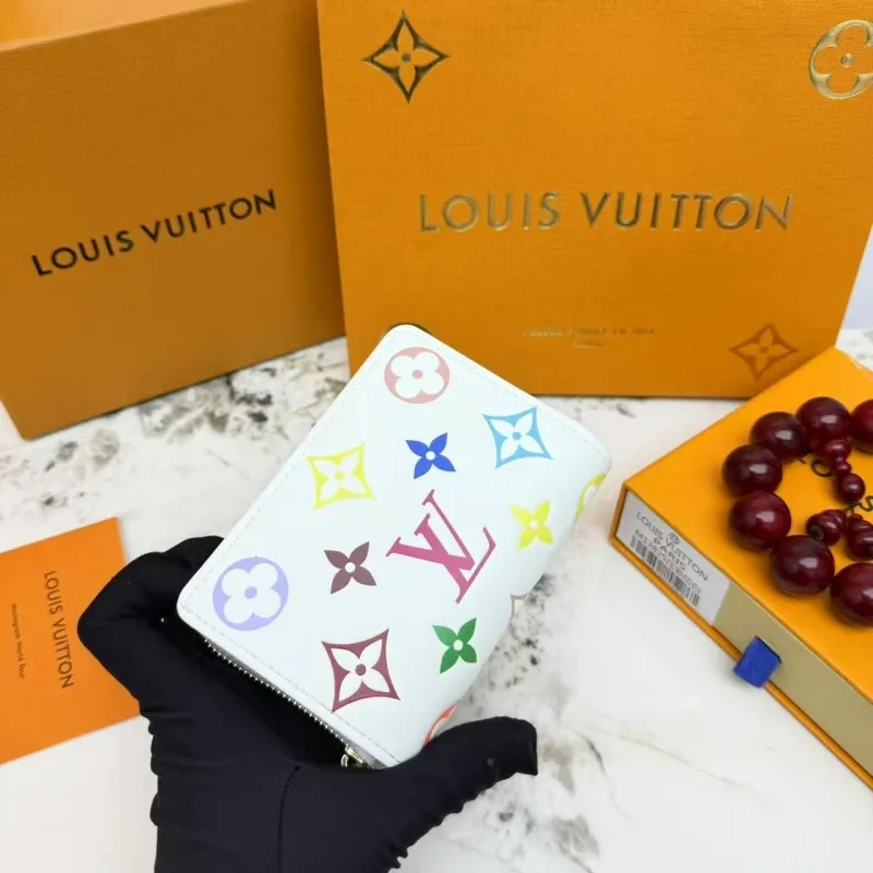 LV Wallets-415 - Image 3