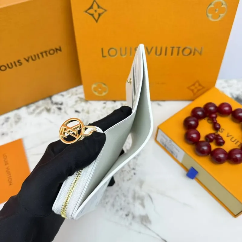 LV Wallets-415 - Image 8