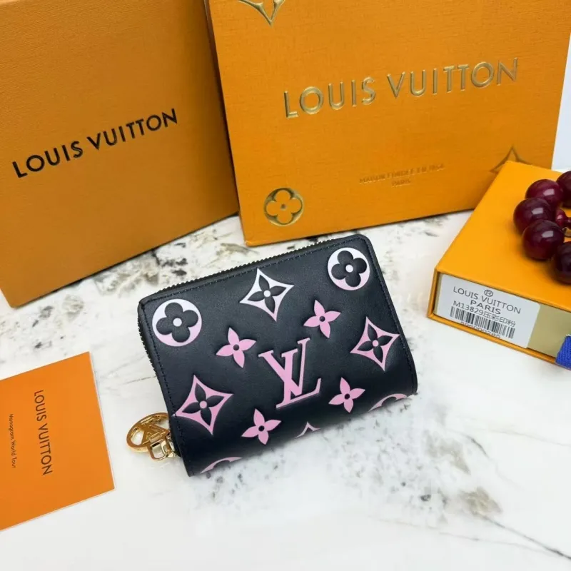 LV Wallets-416