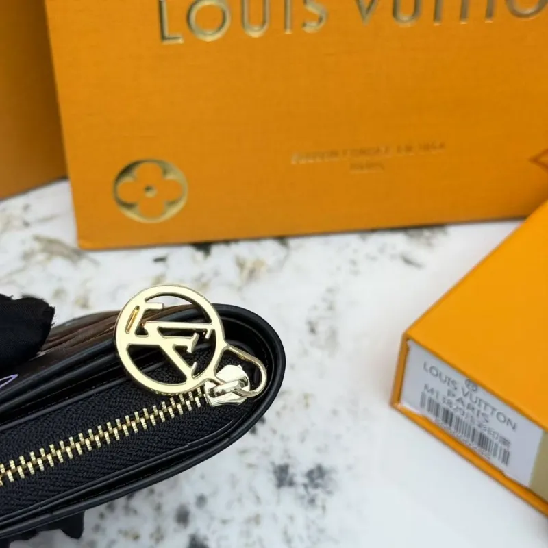 LV Wallets-417 - Image 6