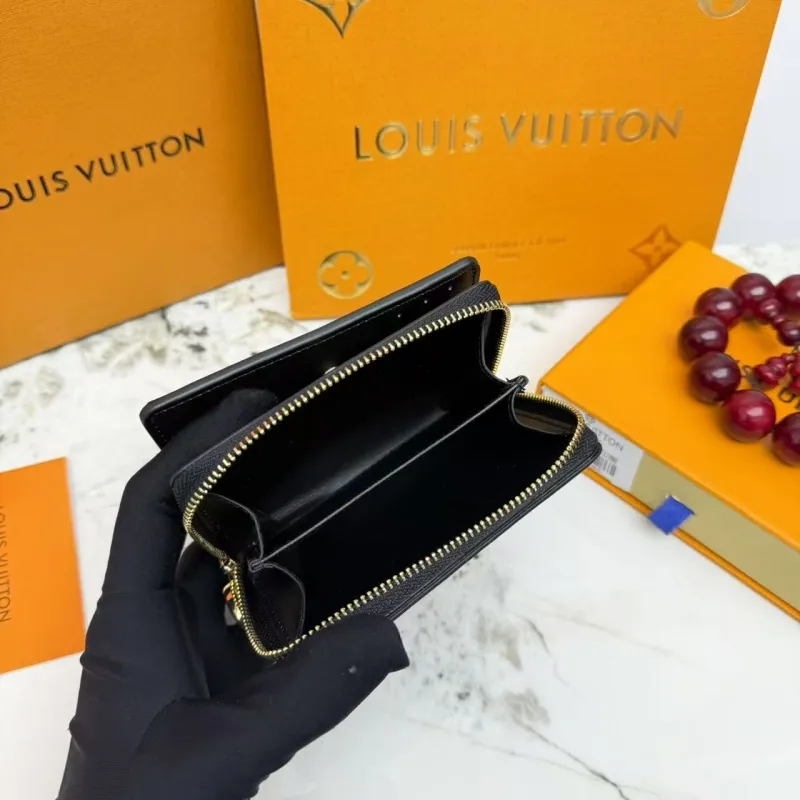 LV Wallets-417 - Image 9