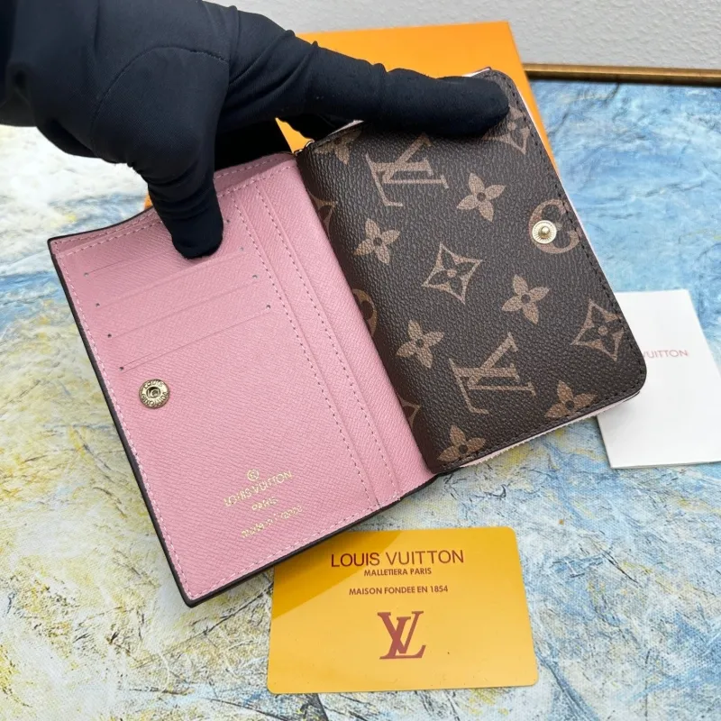 LV Wallets-428 - Image 8