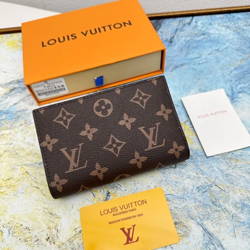 LV Wallets-430