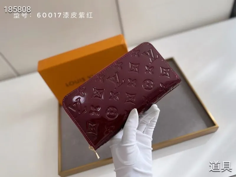 LV Wallets-433 - Image 4