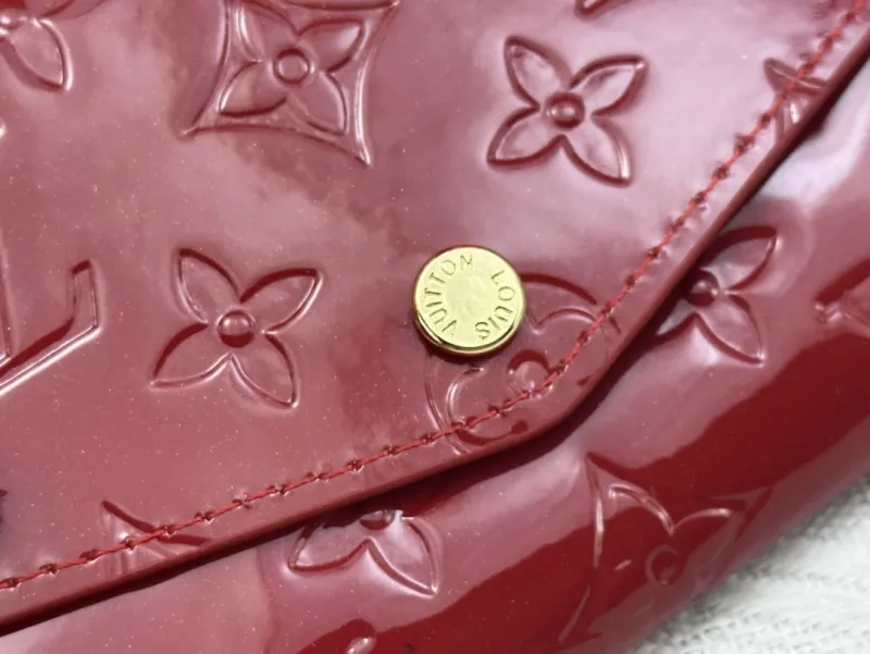 LV Wallets-436 - Image 6