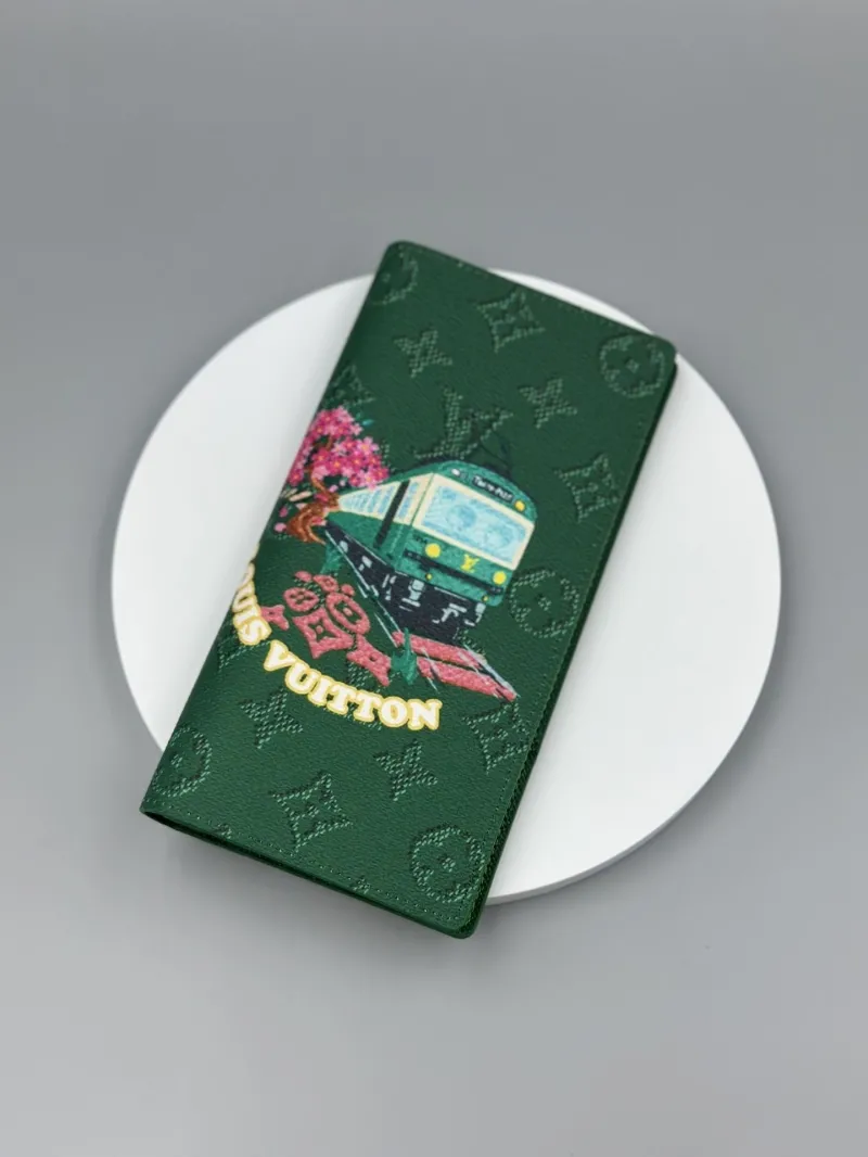 LV Wallets-476