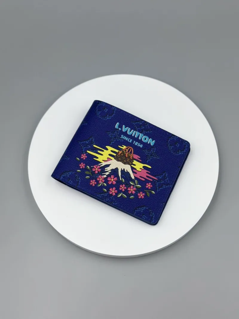 LV Wallets-480