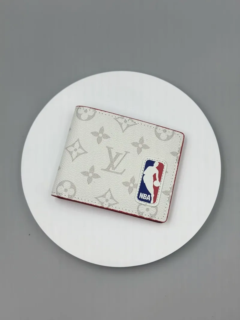 LV Wallets-483