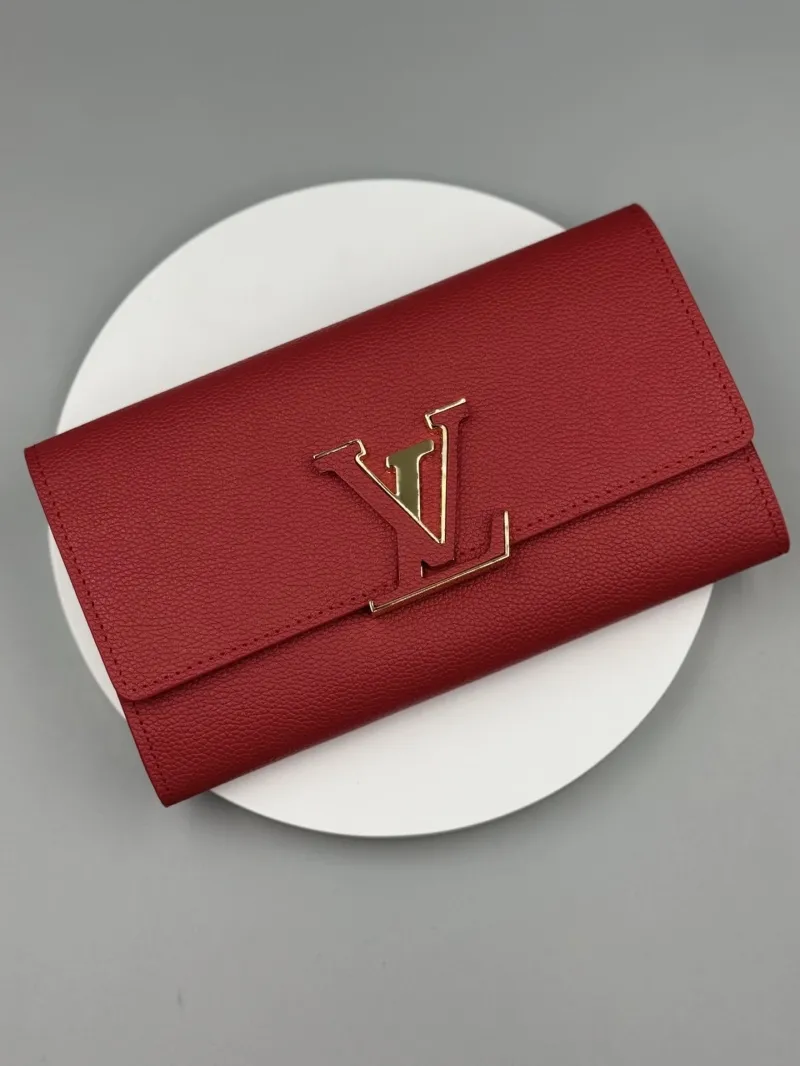 LV Wallets-488