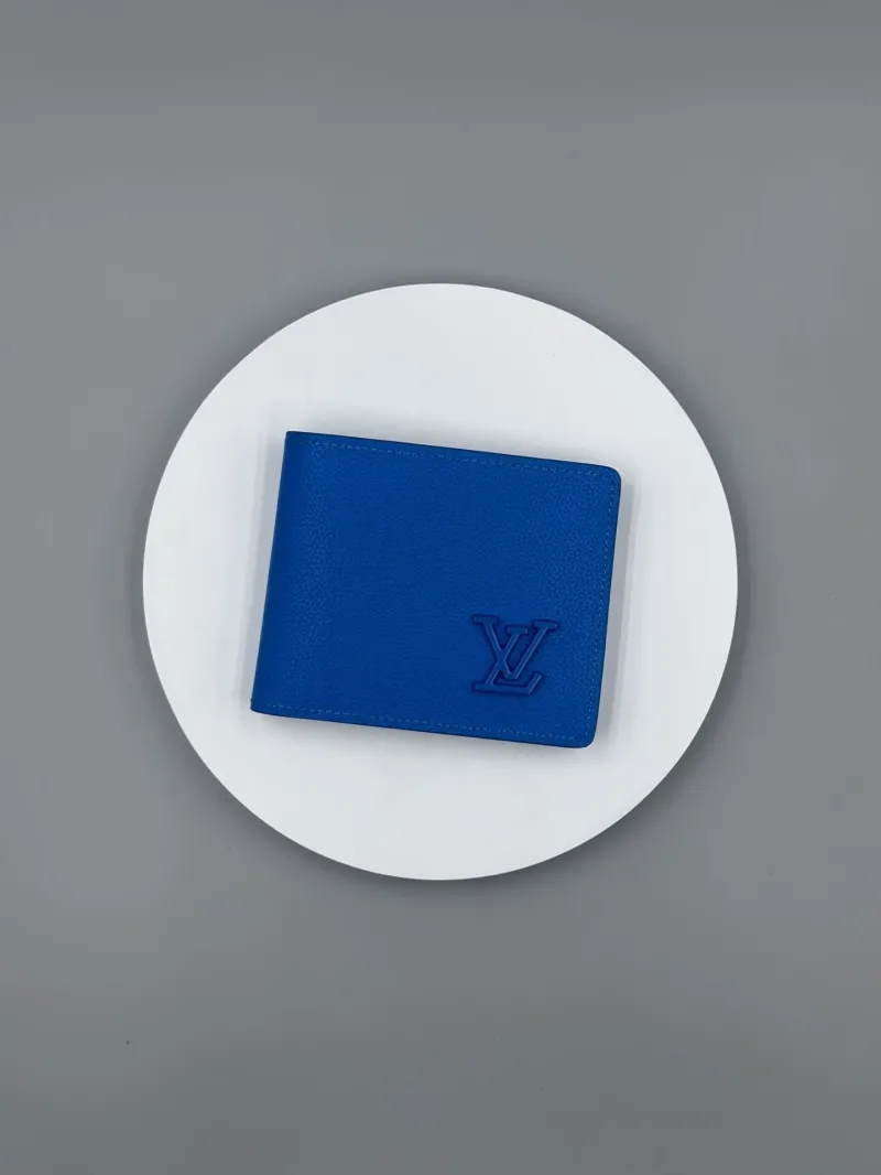 LV Wallets-496
