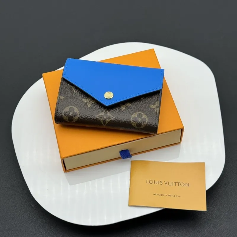 LV Wallets-514