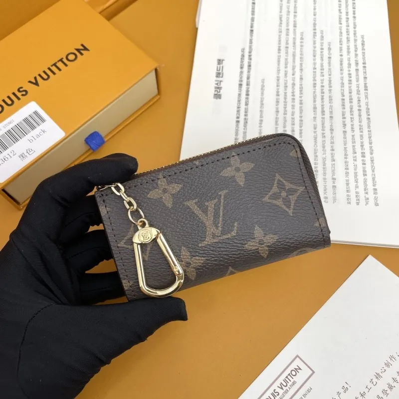 LV Wallets-528