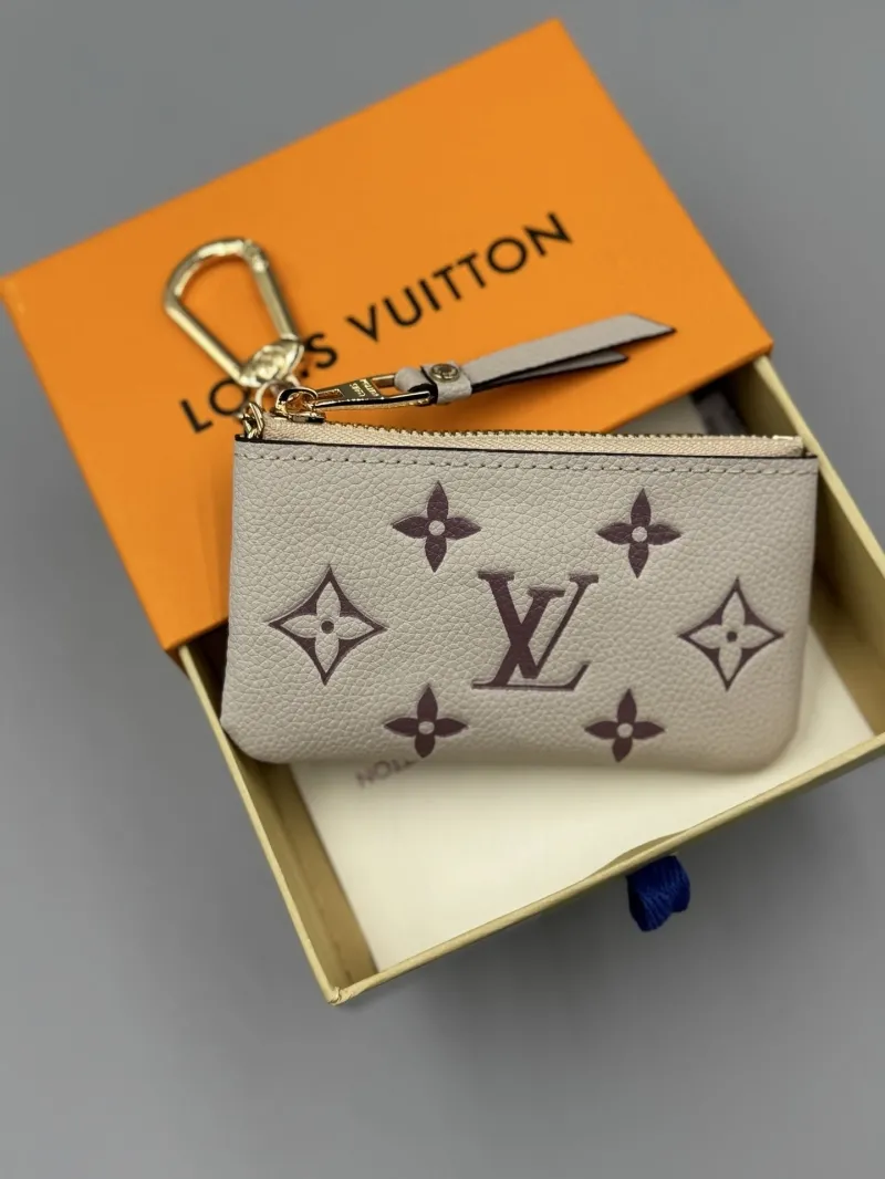 LV Wallets-586
