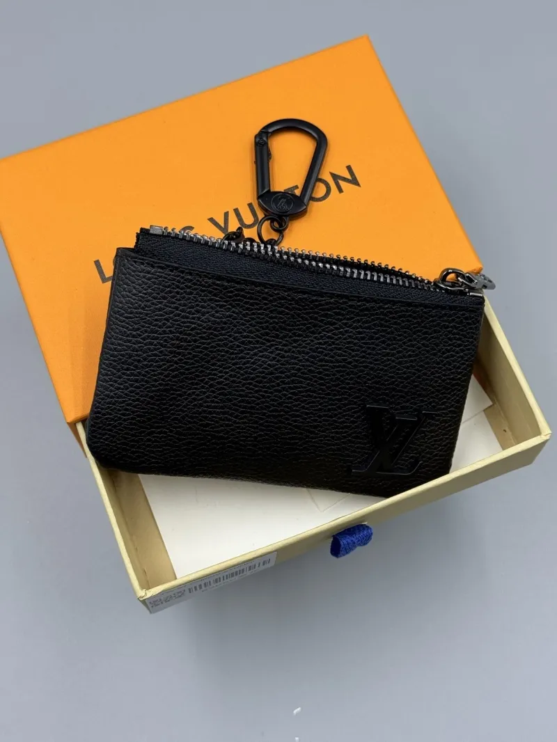 LV Wallets-595