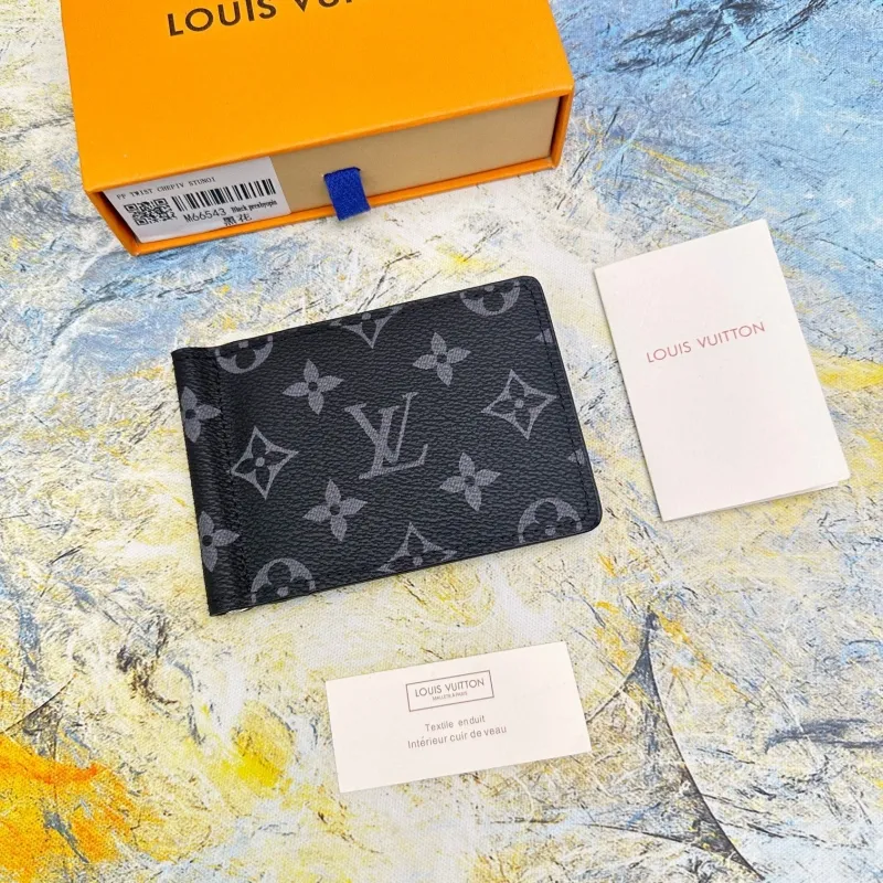 LV Wallets-608