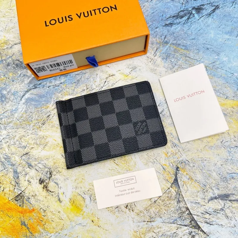 LV Wallets-609