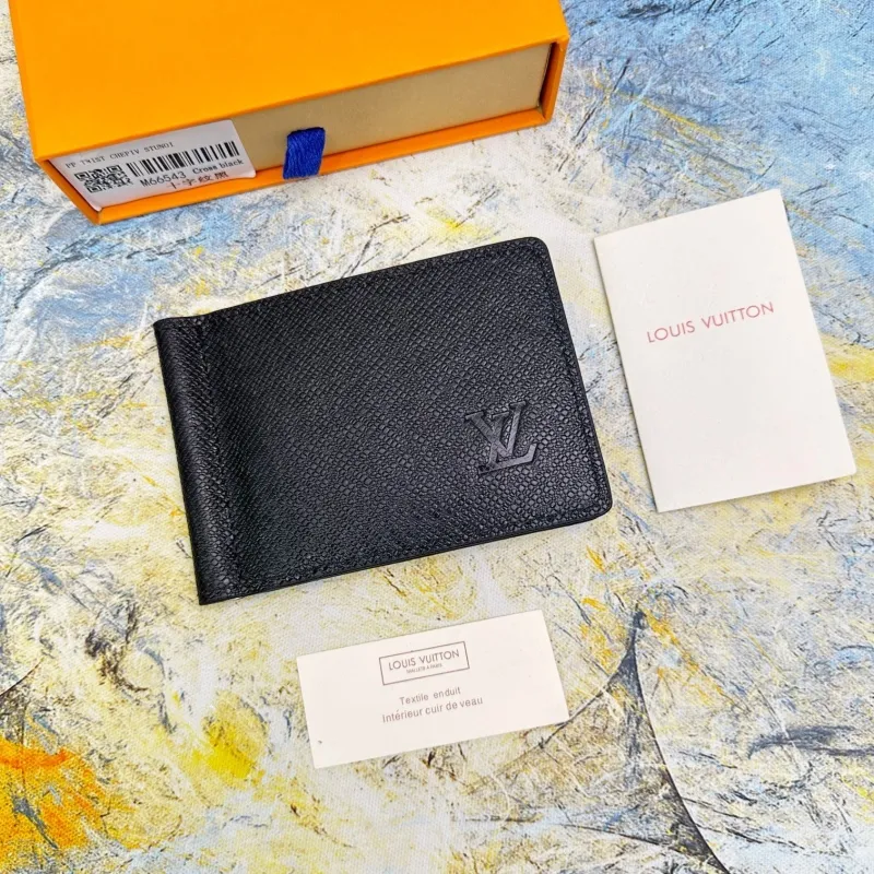 LV Wallets-611