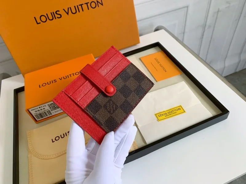 LV Wallets-626 - Image 4