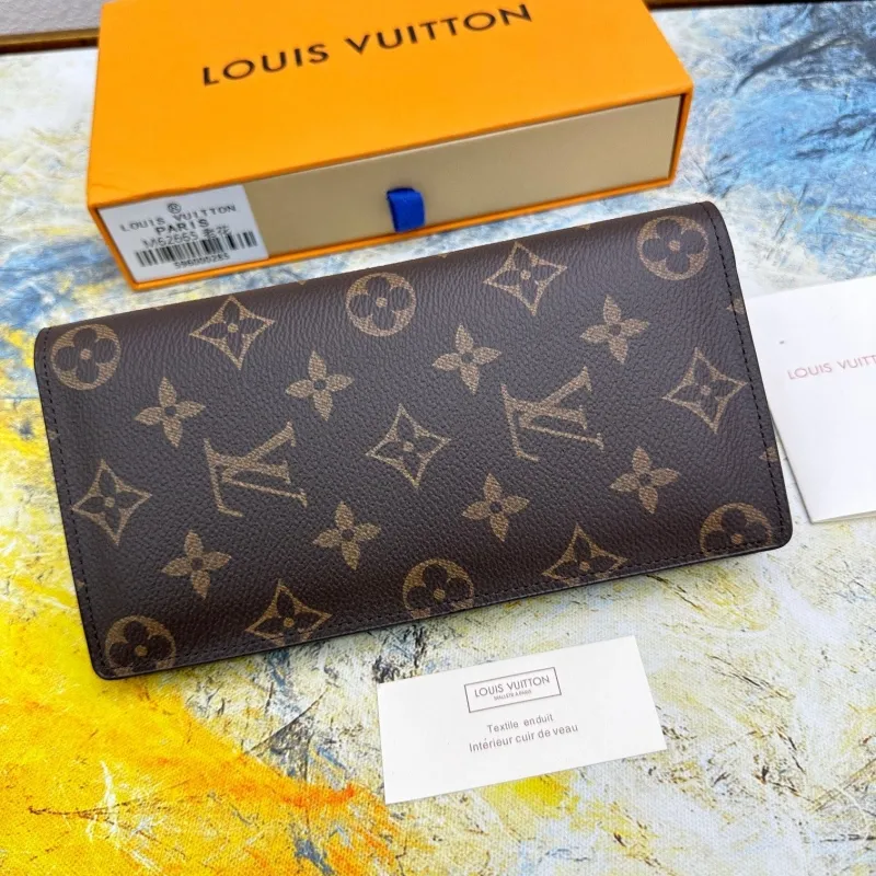 LV Wallets-655