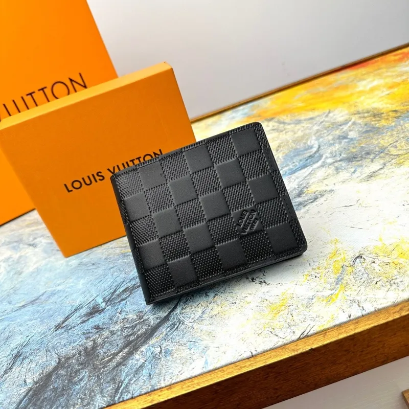 LV Wallets-661
