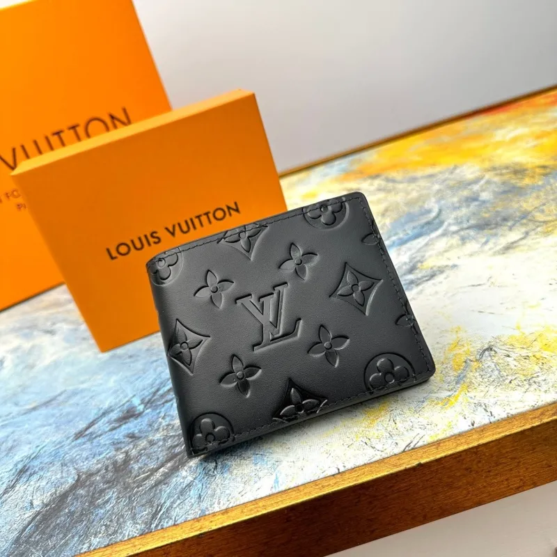 LV Wallets-667