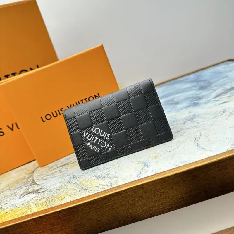 LV Wallets-676