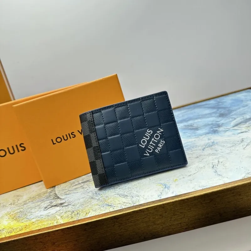 LV Wallets-681