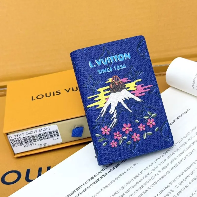 LV Wallets-693