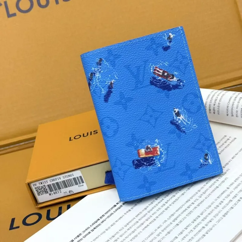 LV Wallets-696