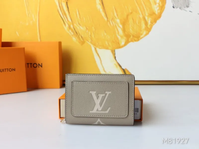 LV Wallets-706