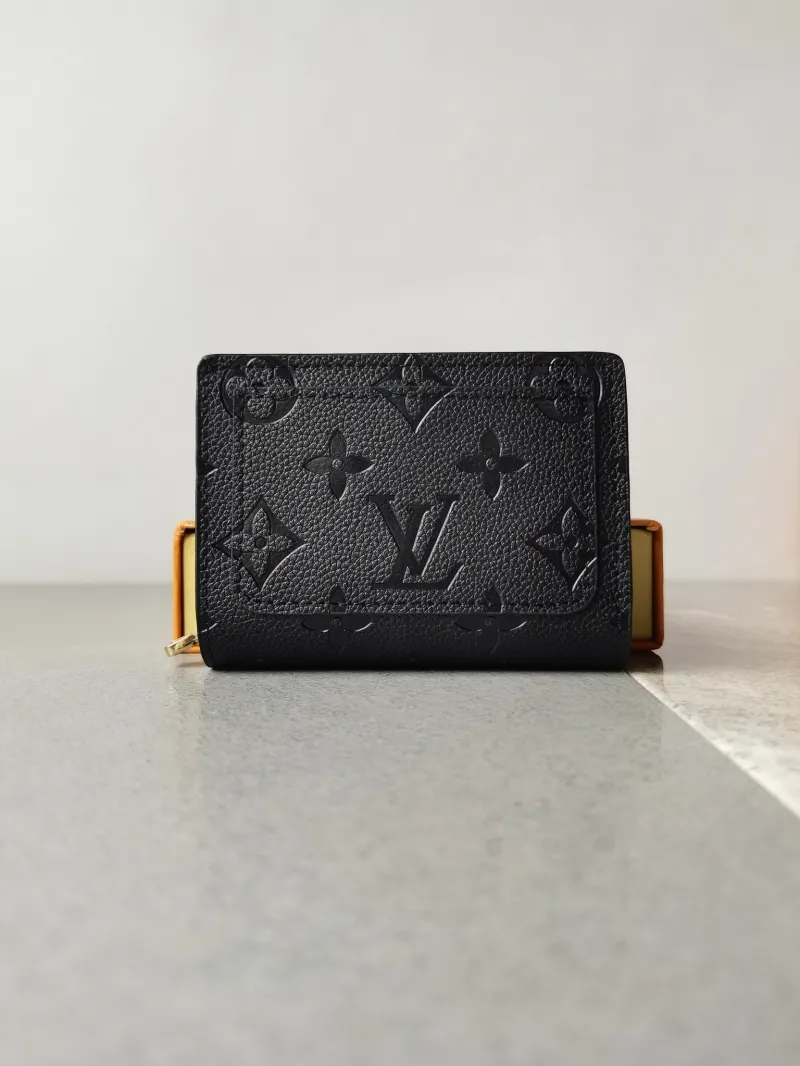LV Wallets-710
