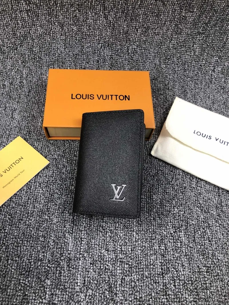 LV Wallets-726