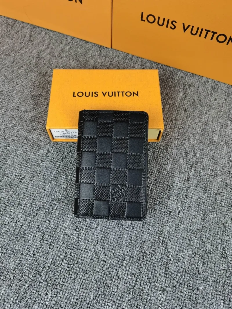 LV Wallets-727