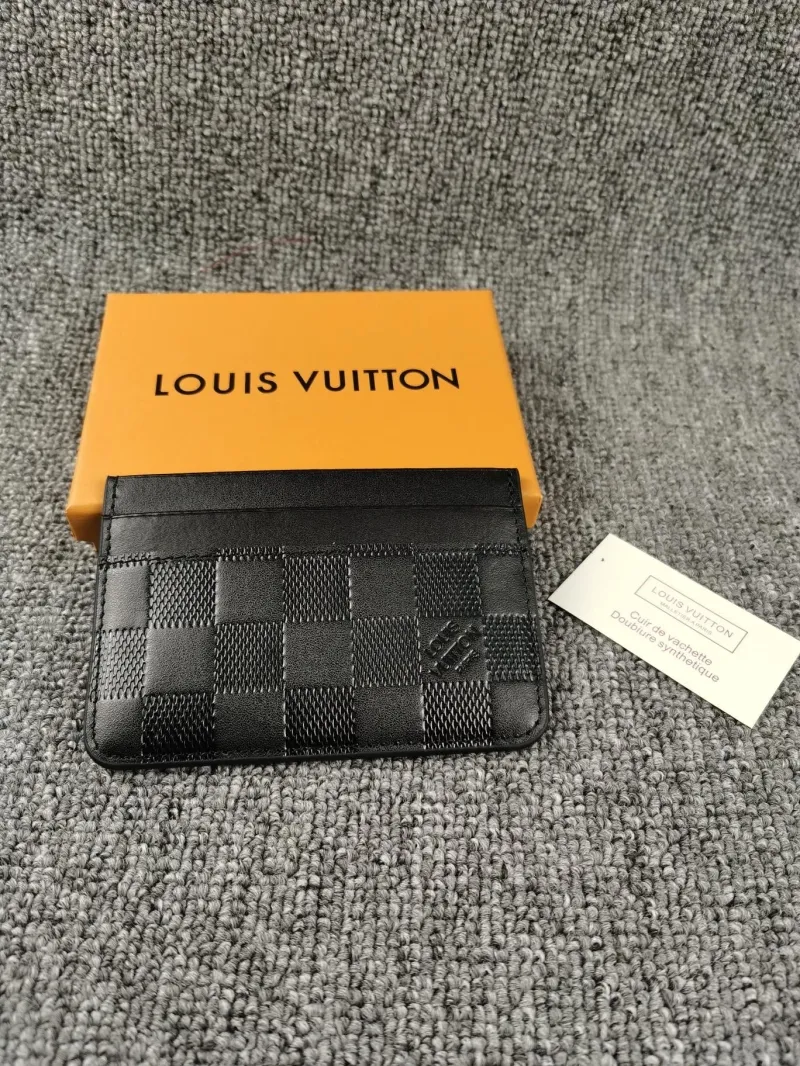 LV Wallets-737