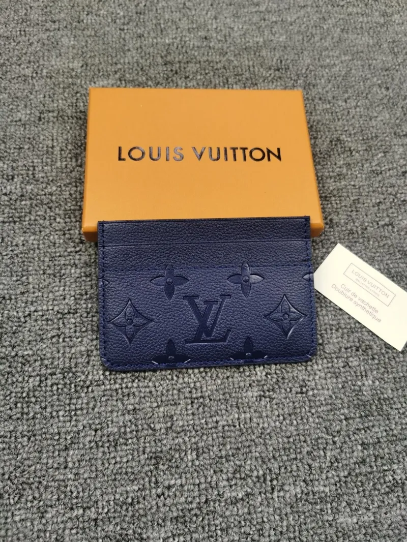 LV Wallets-738