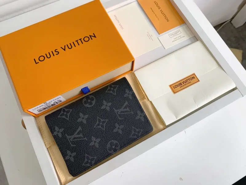 LV Wallets-753