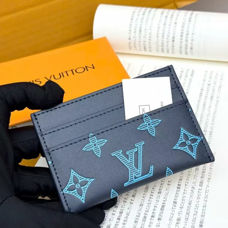 LV Wallets-782