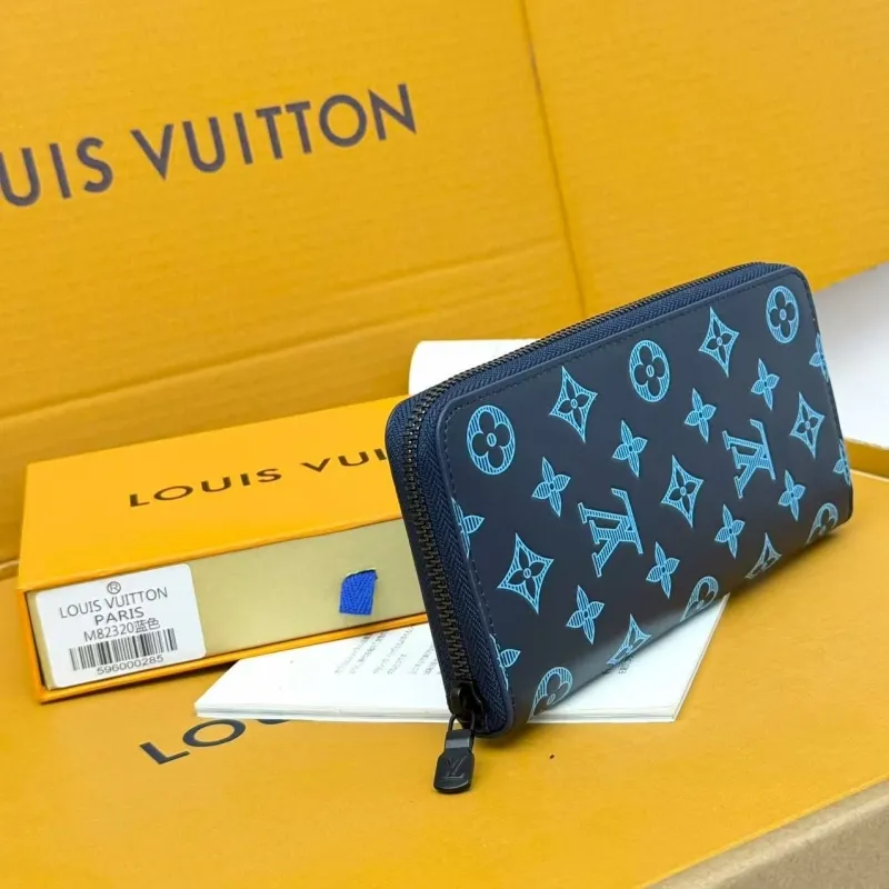 Alternative view of LV Wallets-786